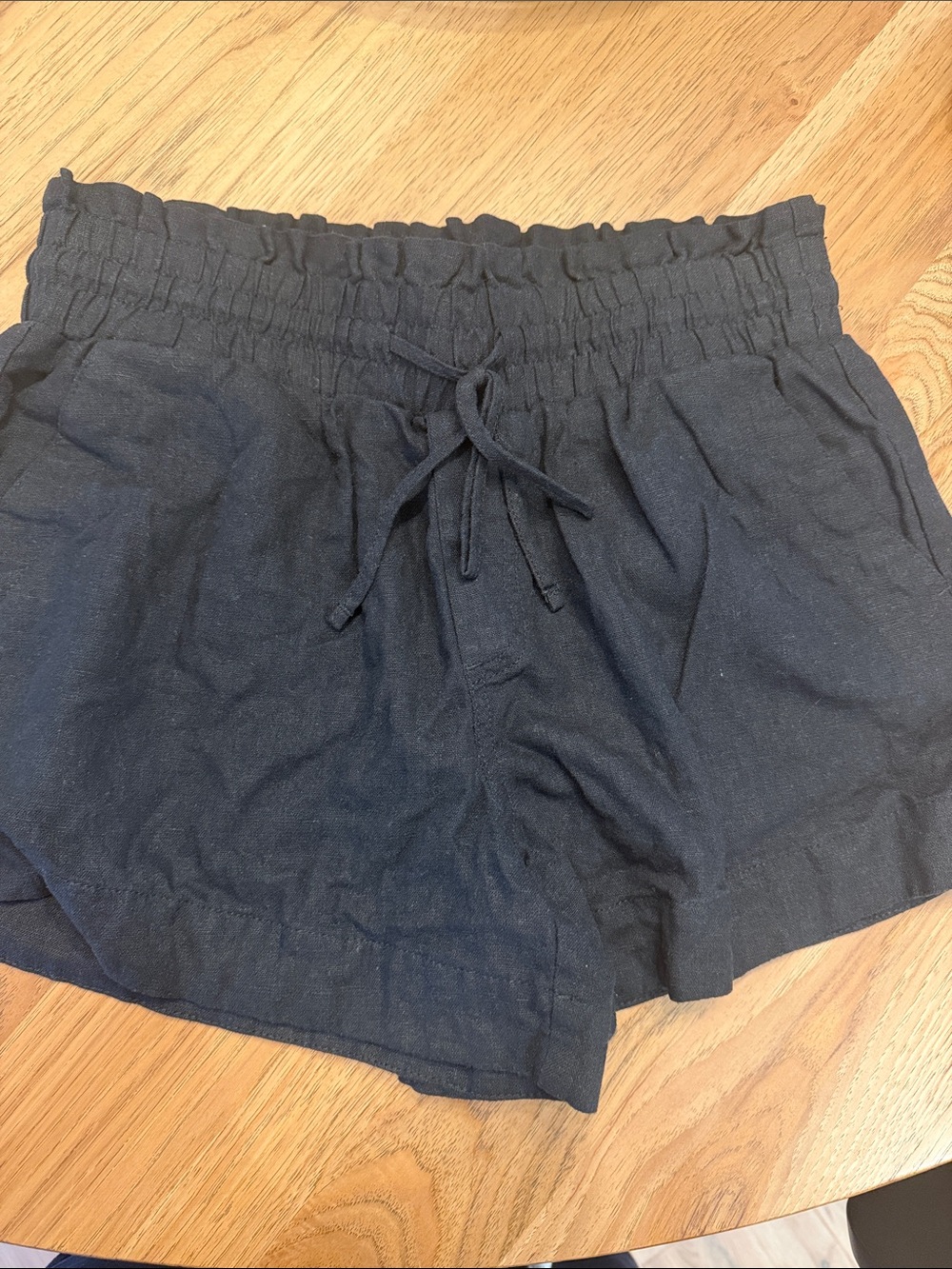 Women's Black linen Elastic Waist Tie Shorts